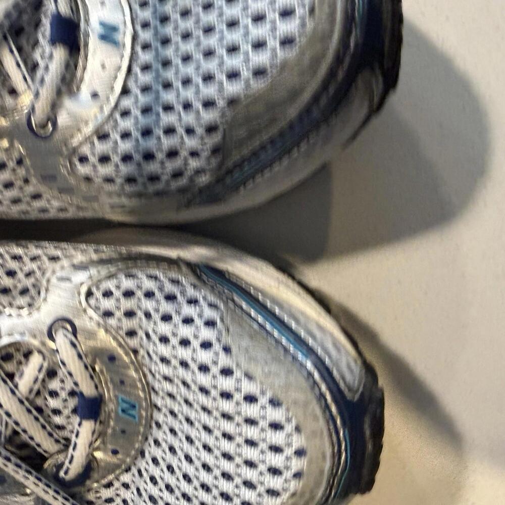 New Balance Women 7 860 V3 Running T beam white blue Sneakers W860SB3 - Picture 8 of 9